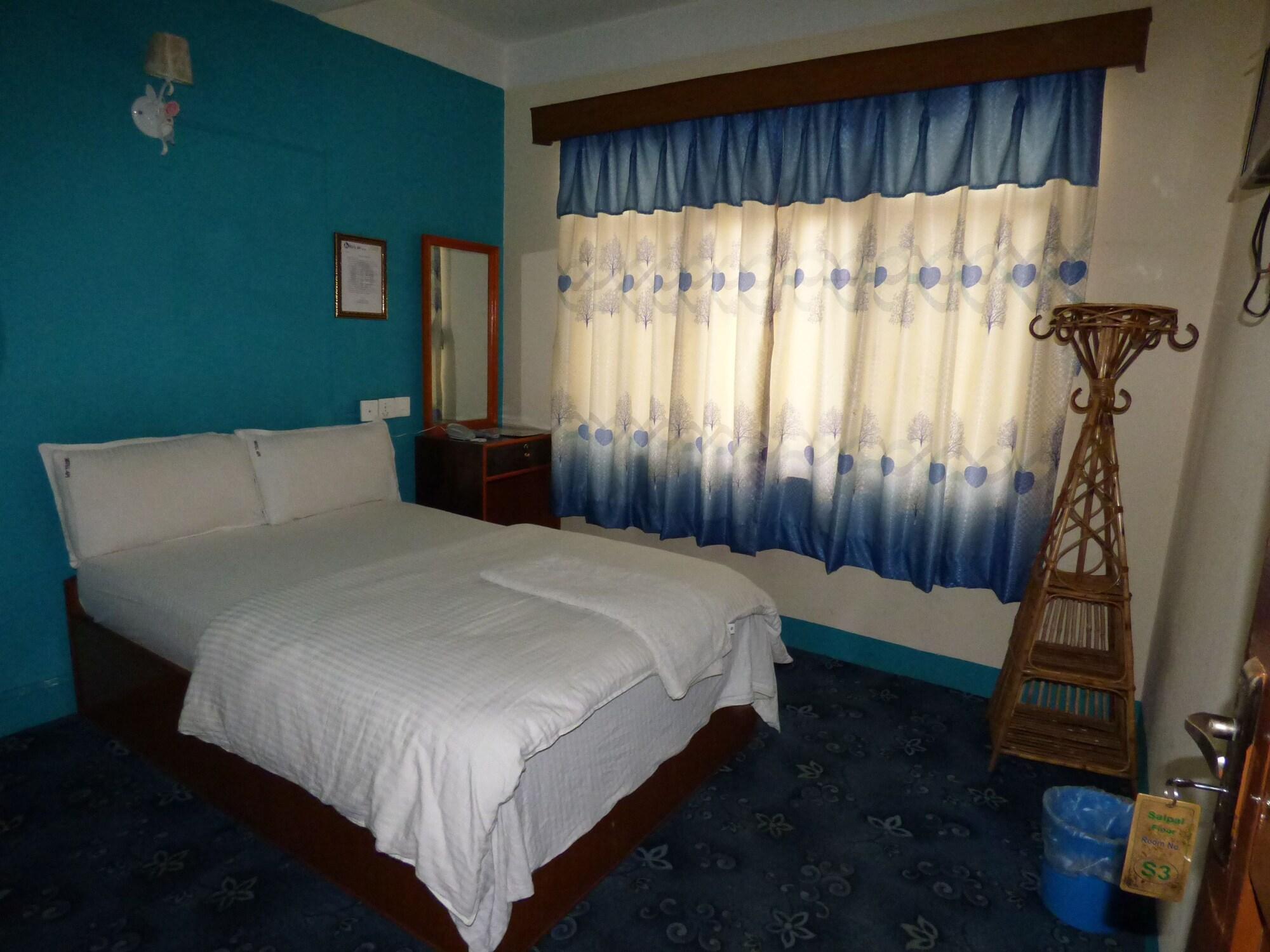 Hotel Api Kathmandu Bagian luar foto