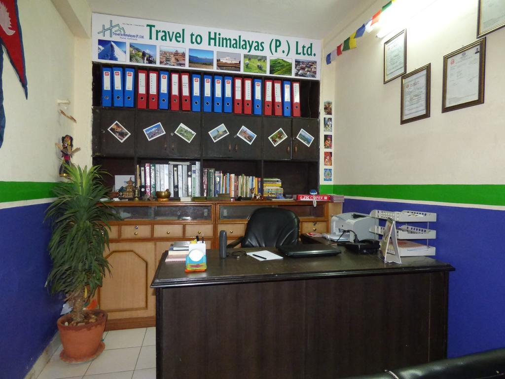 Hotel Api Kathmandu Bagian luar foto