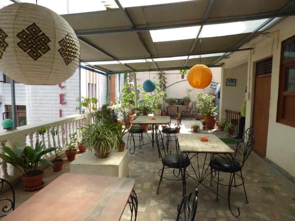 Hotel Api Kathmandu Bagian luar foto
