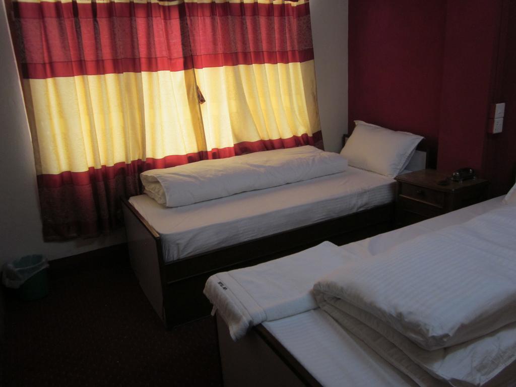 Hotel Api Kathmandu Bagian luar foto