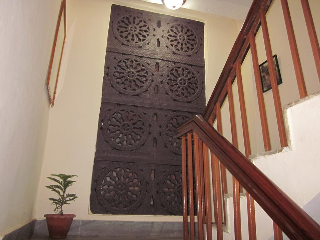 Hotel Api Kathmandu Bagian luar foto